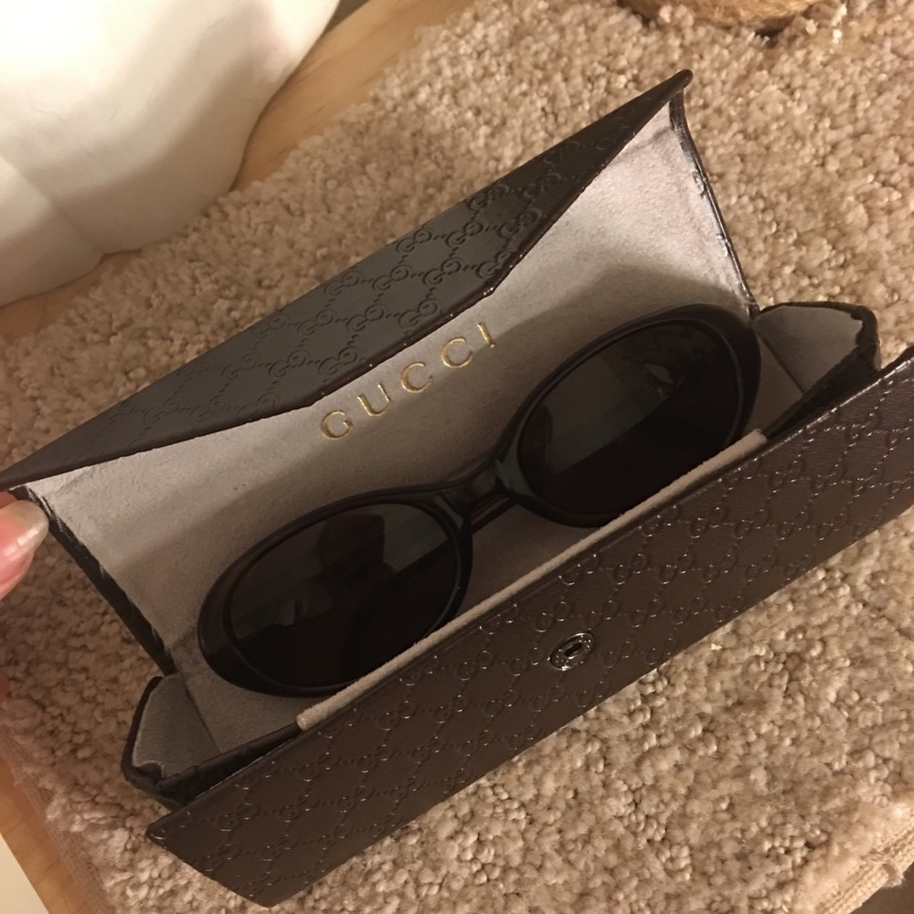 SOLD❤️ 100% Authentic GUCCI glasses case - Picture 7 of 8